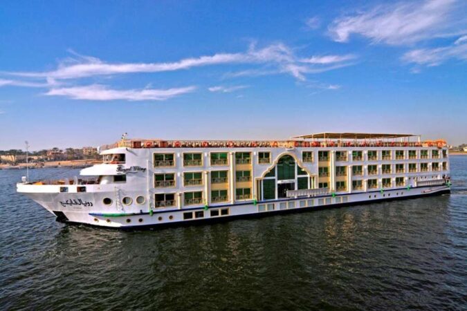 06 Days Egypt tours Cairo & Nile Cruise