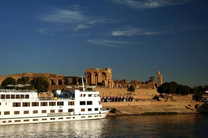 5 Days Nile Cruise from Hurghada