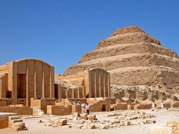 Day Tour to Pyramids, Memphis and Sakkara