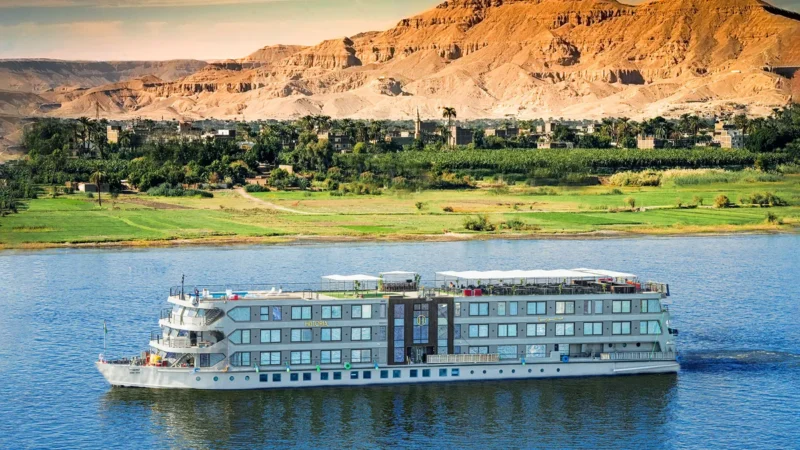 6-Day Nile Cruise: Aswan to Luxor by Train from Cairo