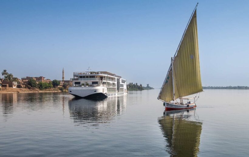 4 Days Deluxe Nile Cruise Trip with Flight from Cairo